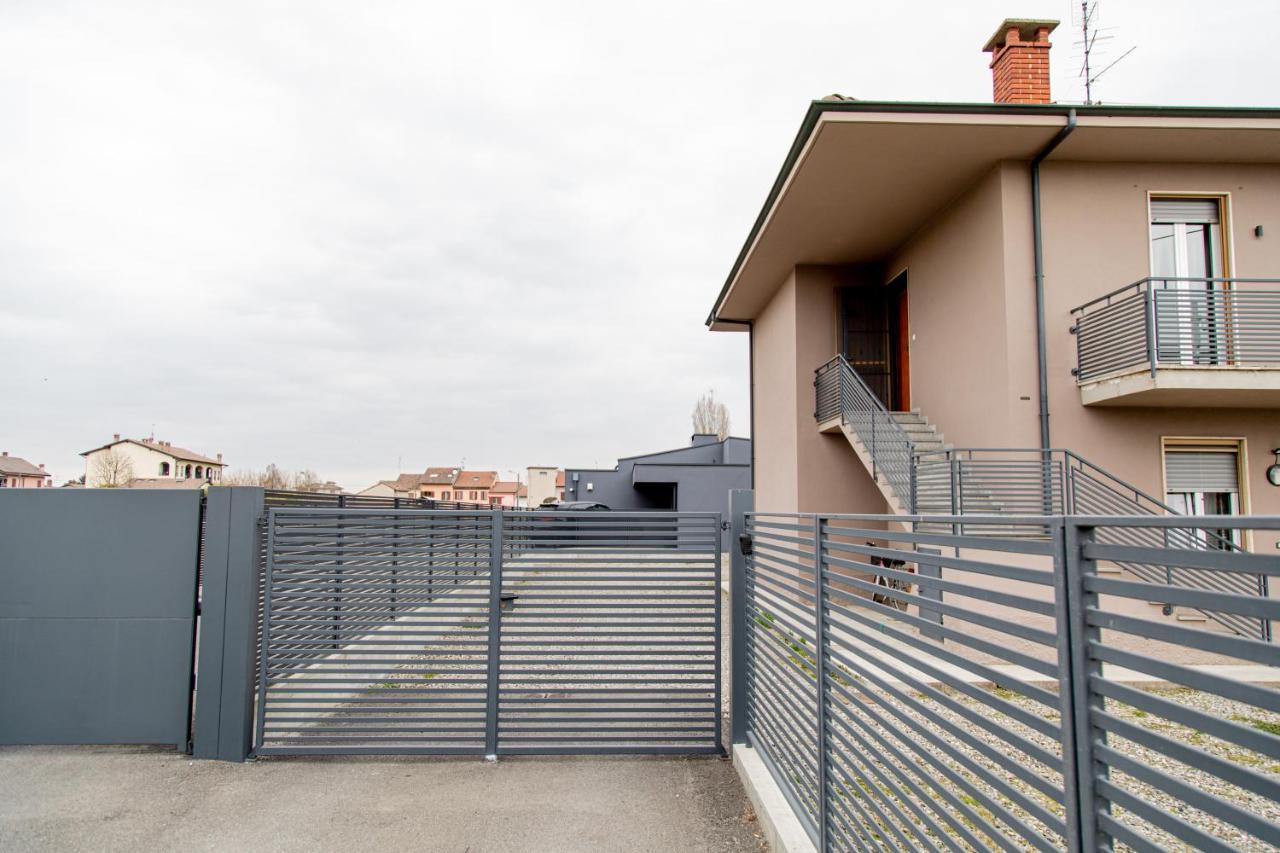 Tre Re - Spazioso Appartamento Con Parcheggio Cava Manara Kültér fotó